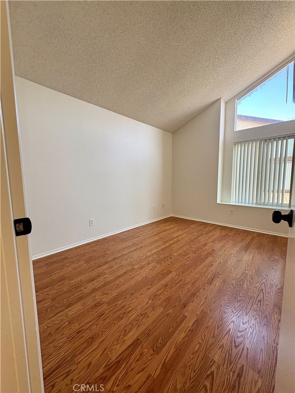 listing image 130727180183530486475