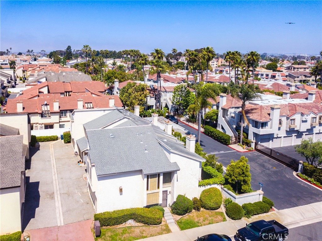 17081 Green Lane