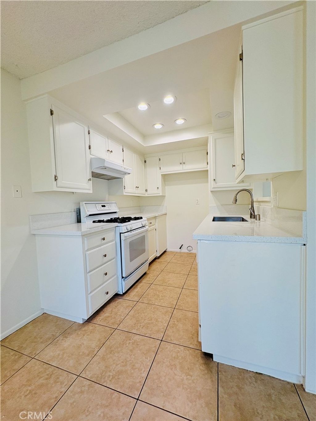 listing image 130726535742510195873