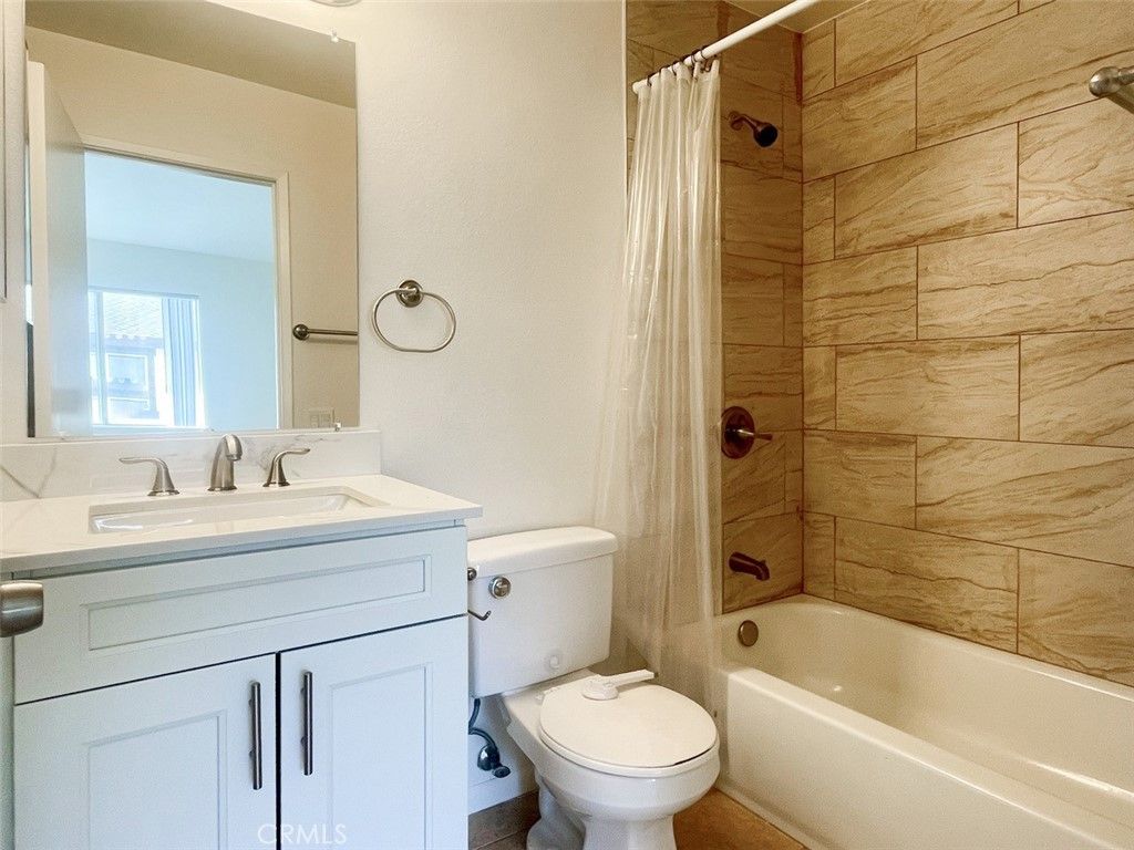 listing image 130726774657257895038