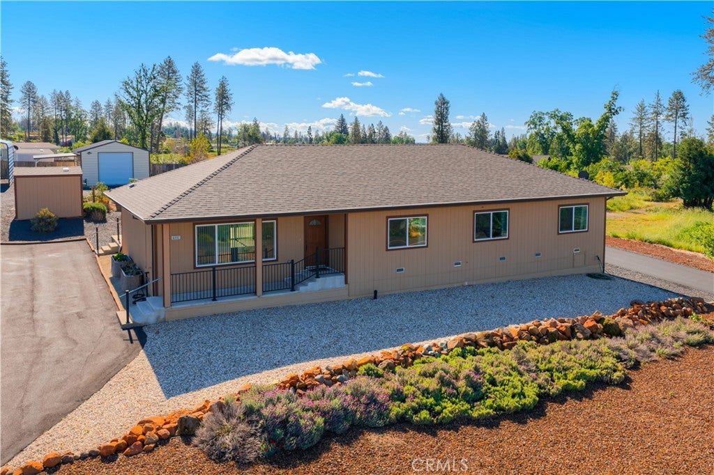 6092 Cliff Drive