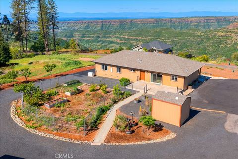 Photo of 6092 Cliff Drive, Paradise, CA 95969 (MLS # SN26072132)