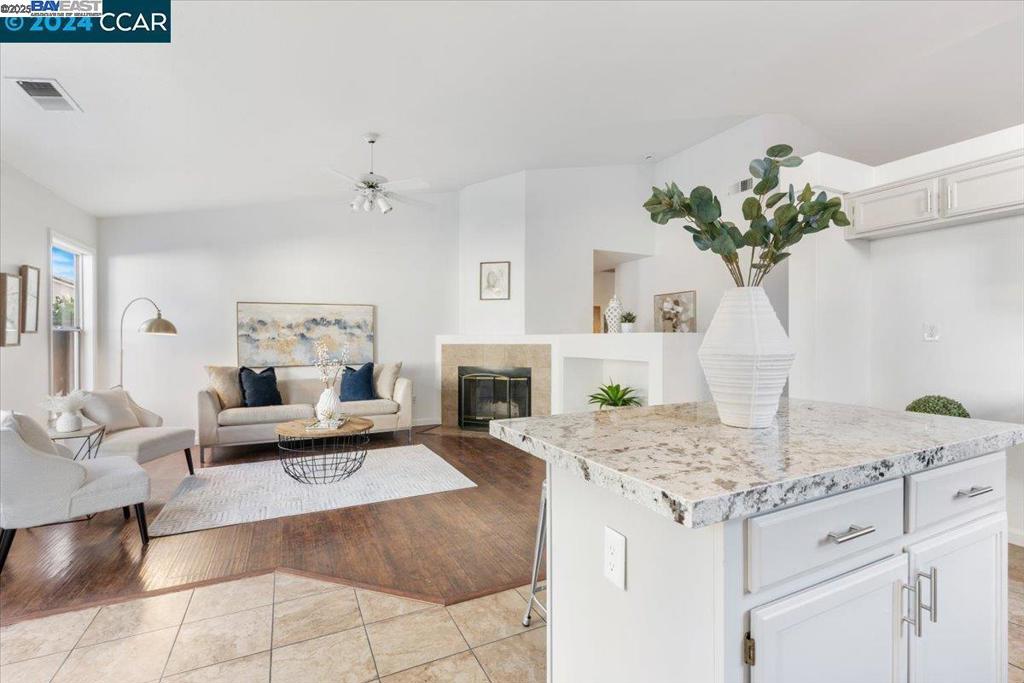 BRENTWOOD - Residential Lease