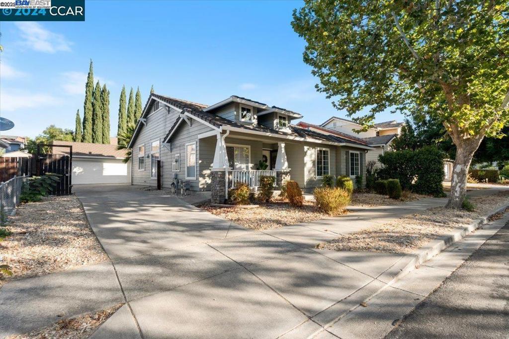 BRENTWOOD - Residential Lease