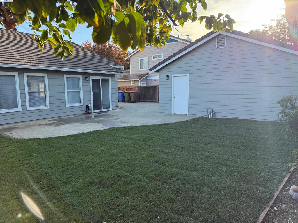 BRENTWOOD - Residential Lease