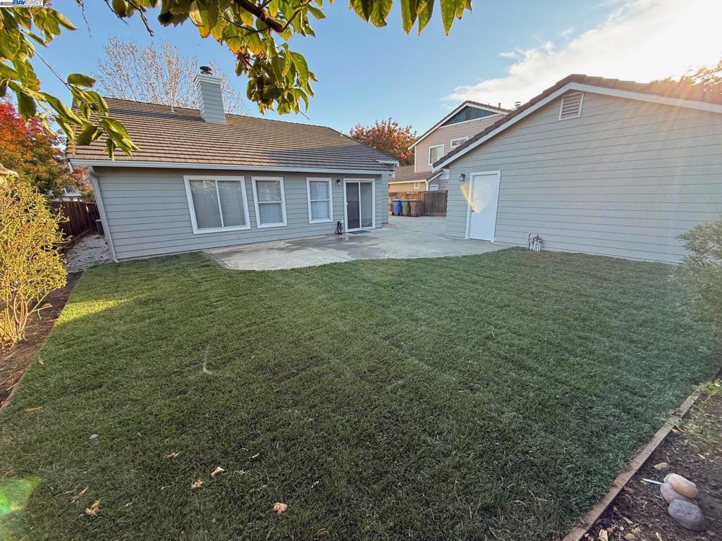 BRENTWOOD - Residential Lease