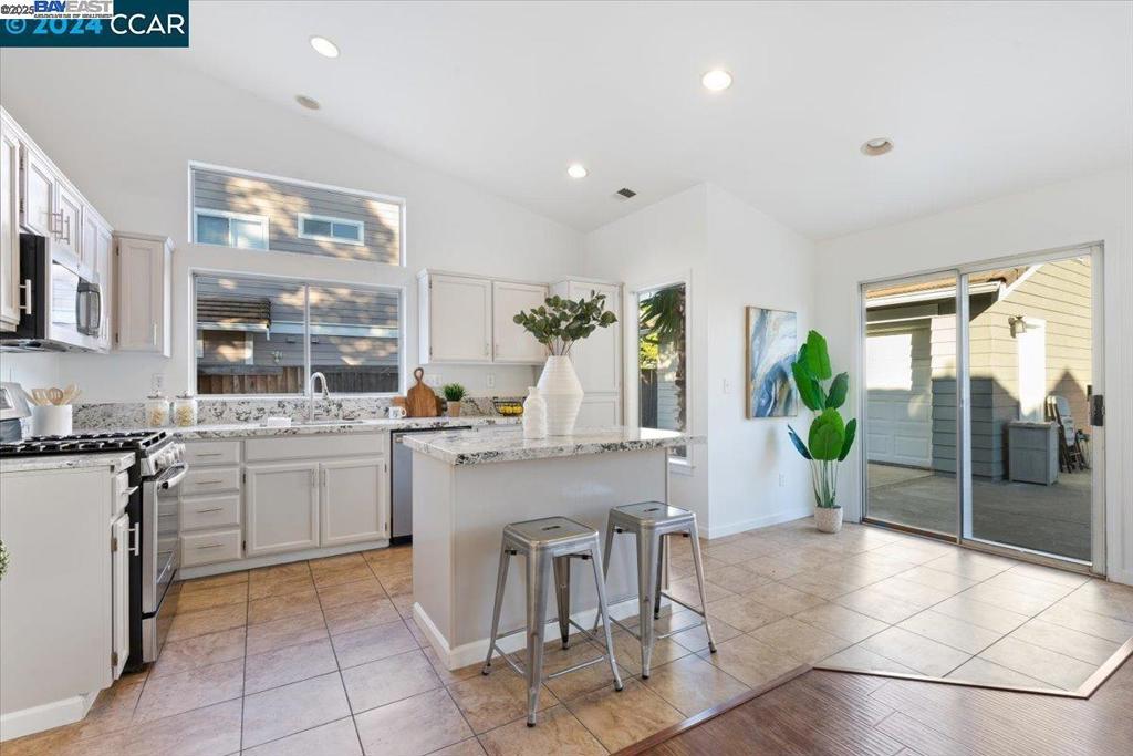 BRENTWOOD - Residential Lease