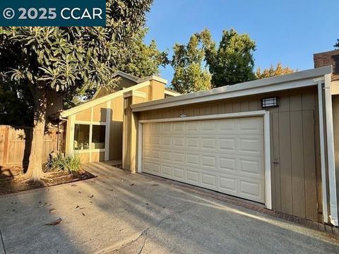 Photo of 4204 Dubhe Court Ct, Concord, CA 94521 (MLS # 41116324) Photo of 4204 Dubhe Court Ct, Concord, CA 94521 (MLS # 41116324)