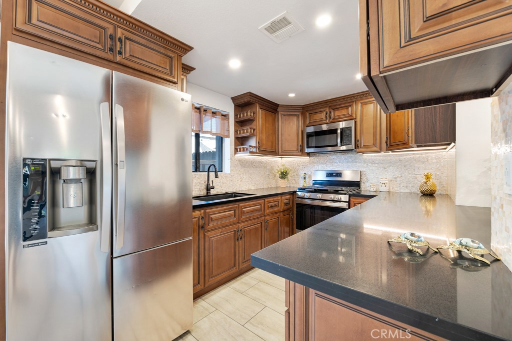 9635 Sepulveda Boulevard 1