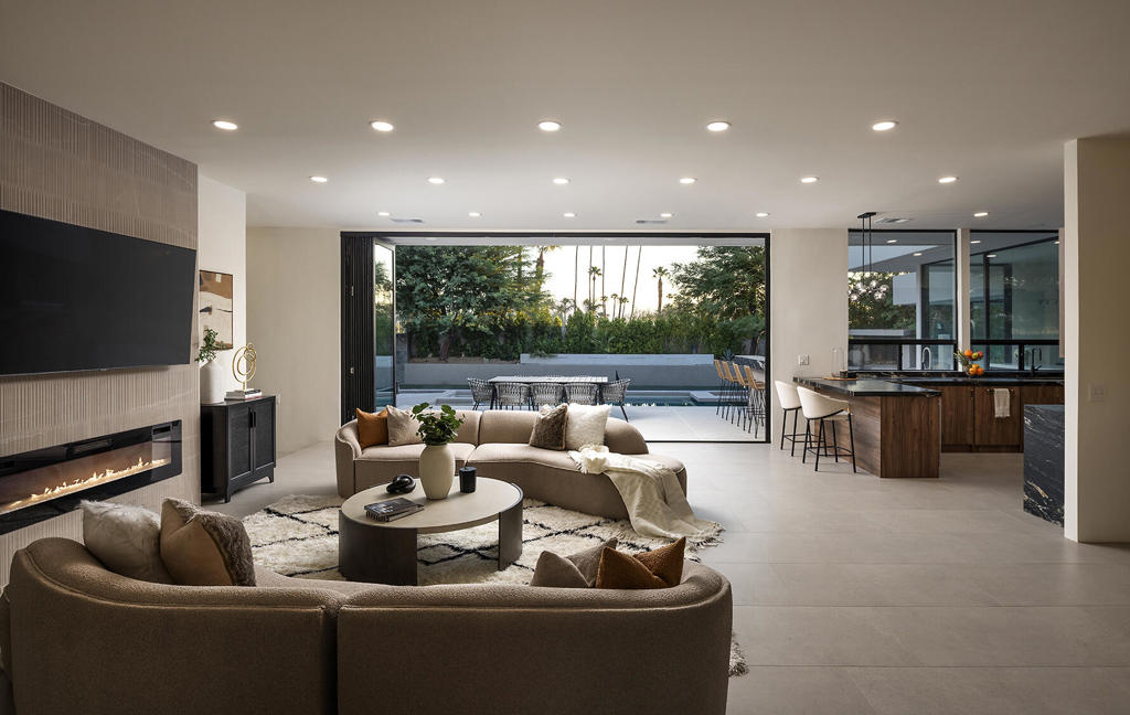 Thunderbird Heights - Residential