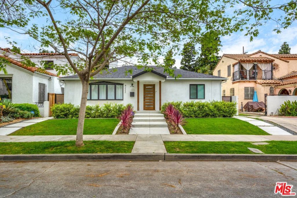 Photo of 4223 Edgehill Drive, Los Angeles, CA 90008 (MLS # 25624211)