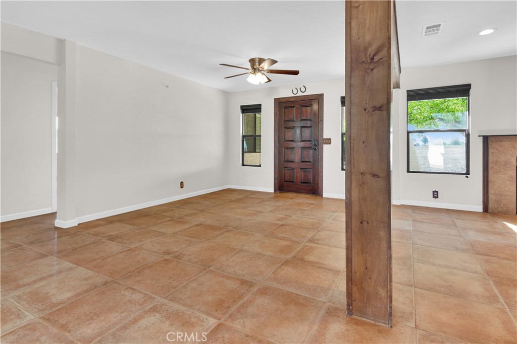 6180 Avenida Trinidad