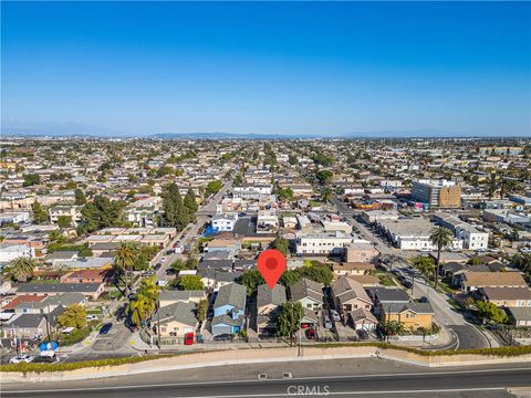 Photo of 8410 S Grand Ave, Los Angeles, CA 90003 (MLS # SR26058221)