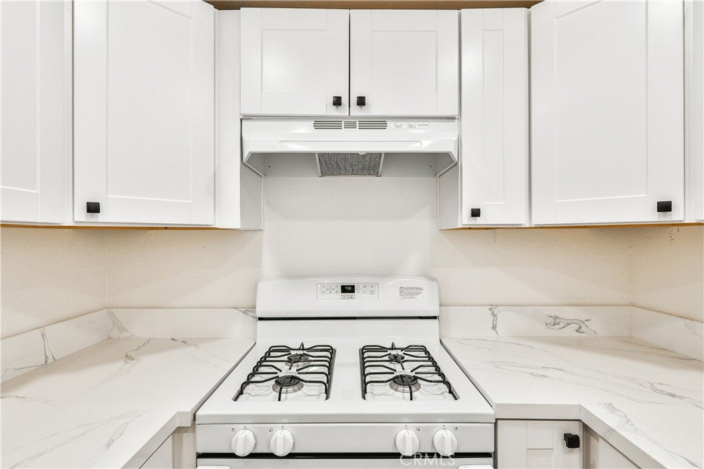 700 W 3rd A110