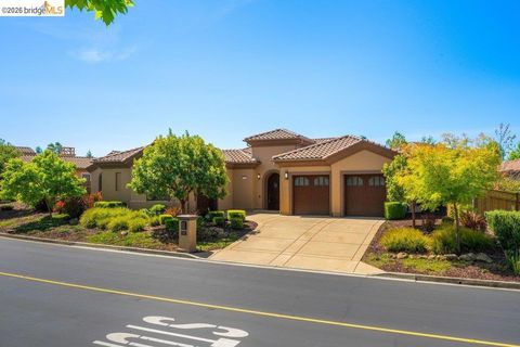 Photo of 23 Stonebrae Rd Rd, Hayward, CA 94542 (MLS # 41131759)