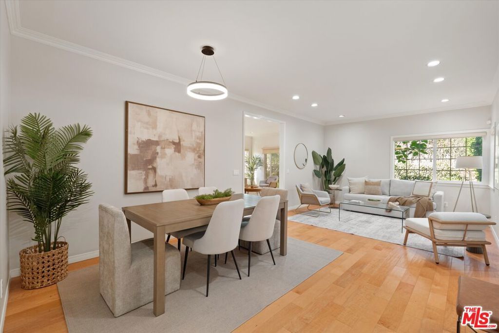 Photo of 2409 Olive Avenue, La Crescenta, CA 91214 (MLS # 25600257)