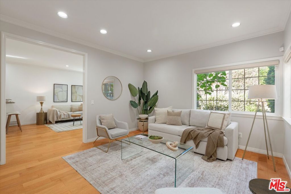 Photo of 2409 Olive Avenue, La Crescenta, CA 91214 (MLS # 25600257)