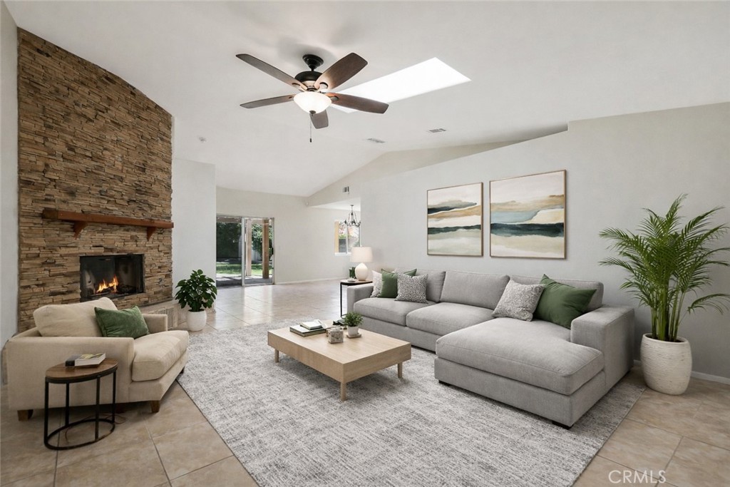 30356 Avenida Juarez