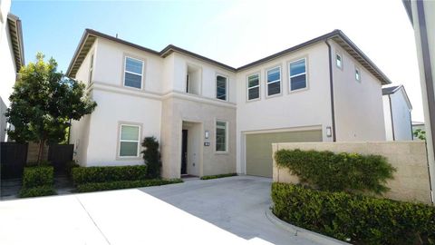 150 Edna Lake Forest CA 92630