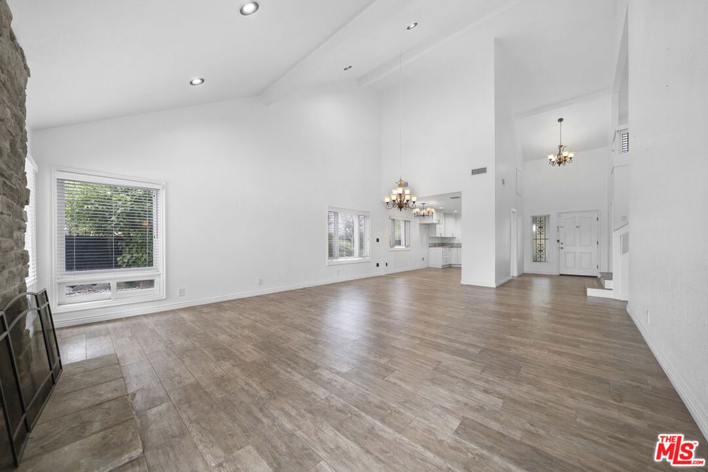 Photo of 960 Calle Frondosa, San Dimas, CA 91773 (MLS # 25607867)