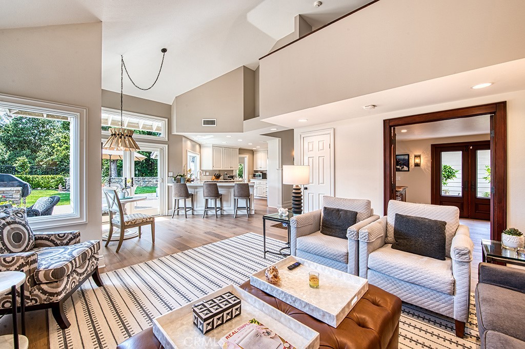Rancho Colinas (RC) - Residential