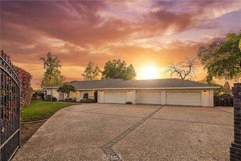 Photo of 823 Sheridan Ave, Chico, CA 95926 (MLS # SN26061635)