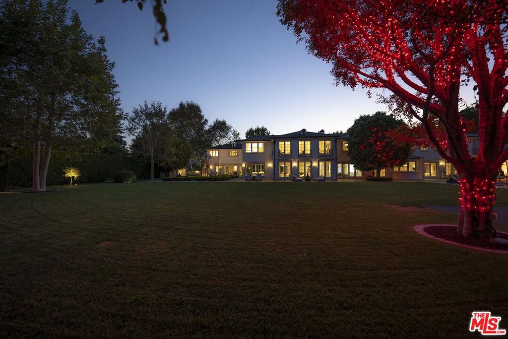 Photo of 200 S Mapleton Drive, Los Angeles, CA 90024 (MLS # 24437007)