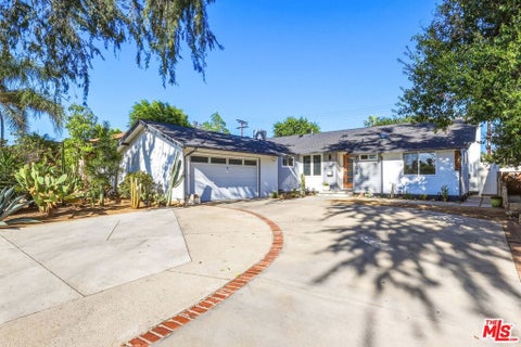 Photo of 7954 Loma Verde Avenue, Los Angeles, CA 91304 (MLS # 26988011)