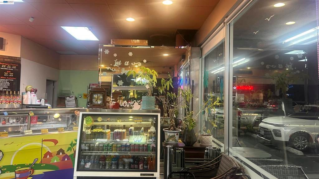 5017 Stockton Blvd