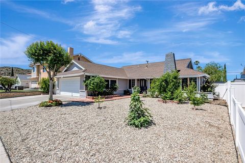 27049 Langside Avenue Canyon Country CA 91351