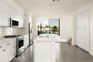 1627 W Lincoln Avenue 101