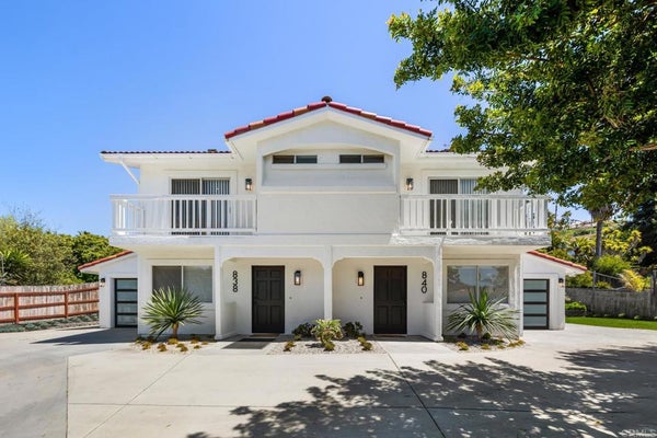 838 VALLEY AVE, SOLANA BEACH, CA 92075 - Image cde102e4f7a54c858d8a2e1f0ee9ffbe/792794968
