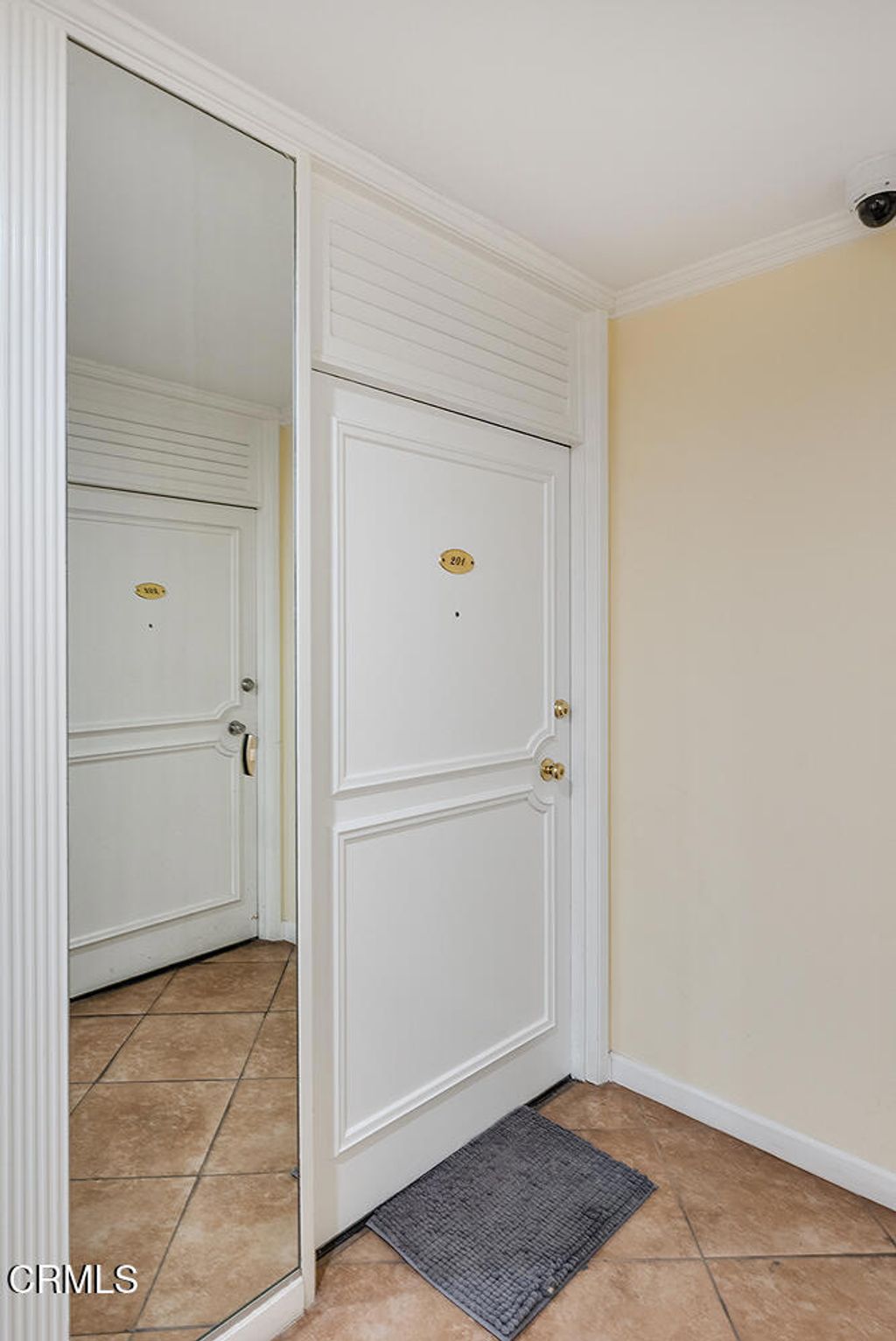 Photo of 540 Kelton Avenue #201, Los Angeles, CA 90024 (MLS # P1-25474)