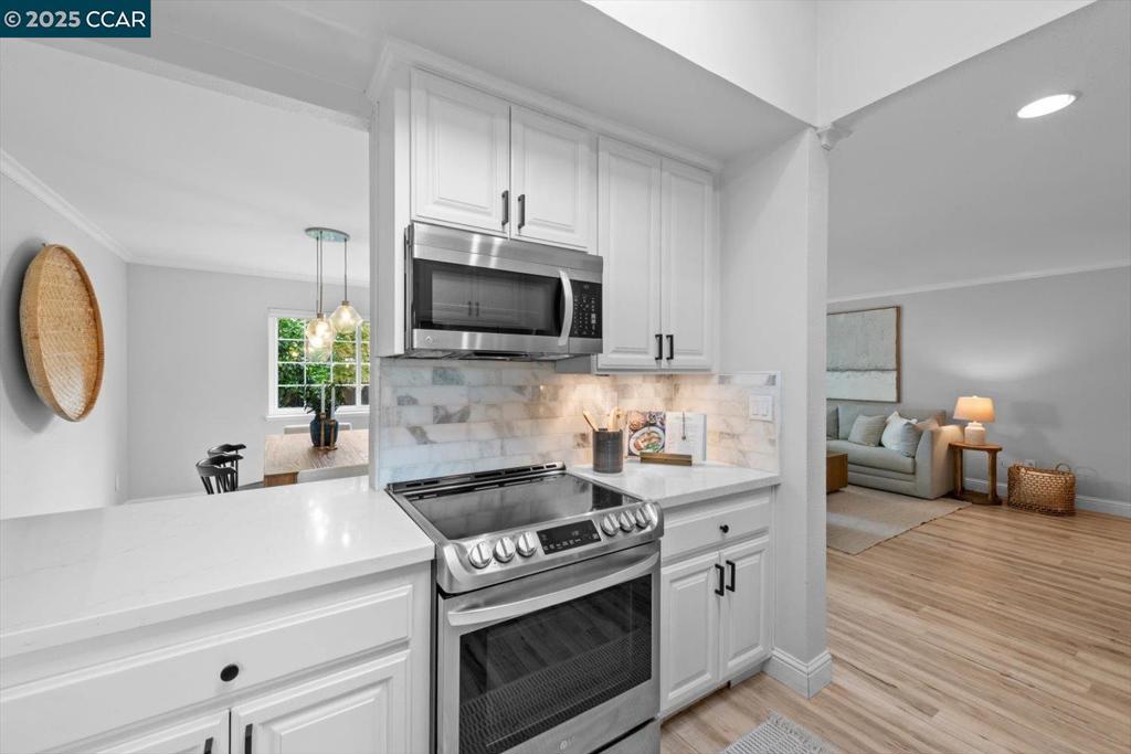 CRESTHILL - Residential