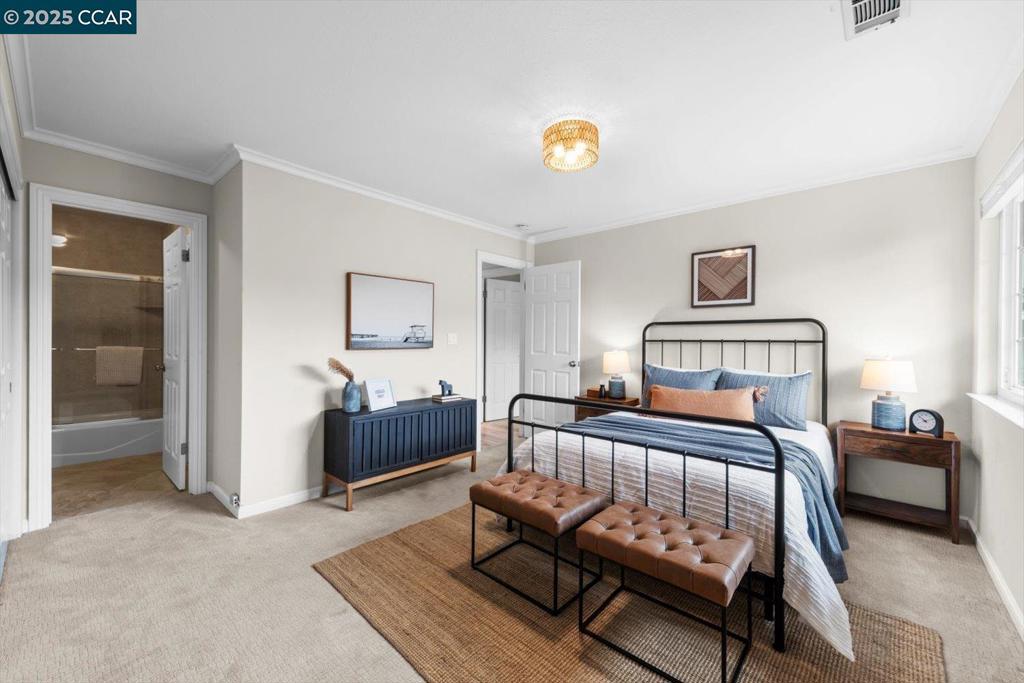 CRESTHILL - Residential