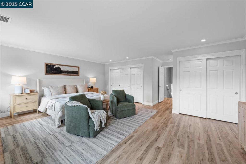 CRESTHILL - Residential