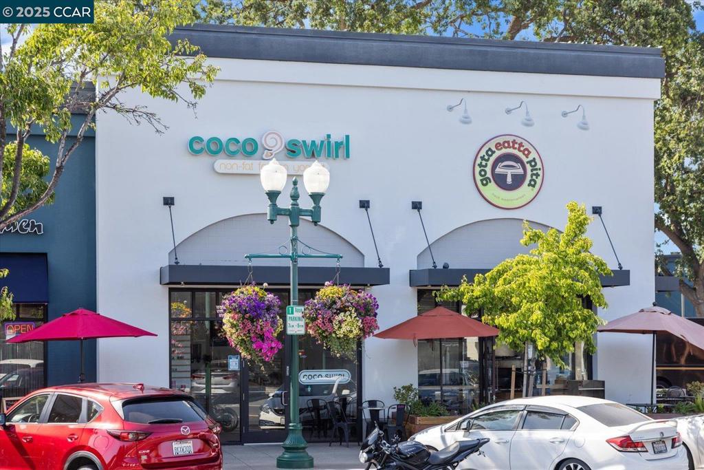 CRESTHILL - Residential