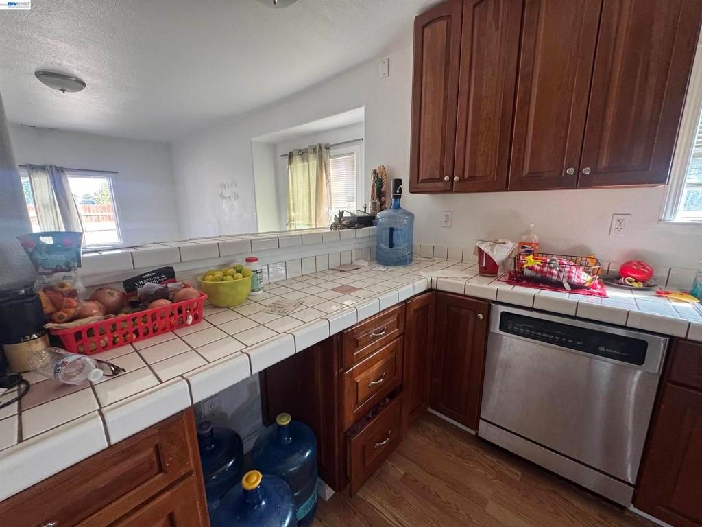 Photo of 604 604 Sunset avenue Ave, Modesto, CA 95351 (MLS # 41124772)