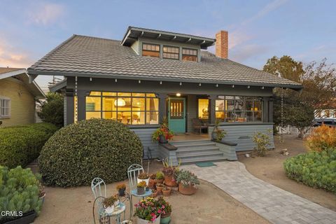 Photo of 407 Magnolia Avenue, Oxnard, CA 93030 (MLS # V1-33070)