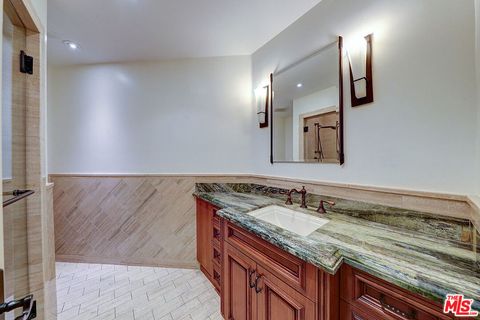 Tiny photo for 209 S Anita Avenue, Los Angeles, CA 90049 (MLS # 25575103)