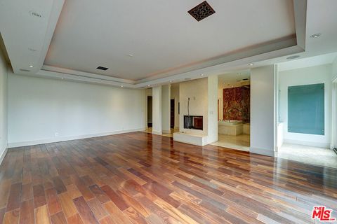 Tiny photo for 209 S Anita Avenue, Los Angeles, CA 90049 (MLS # 25575103)