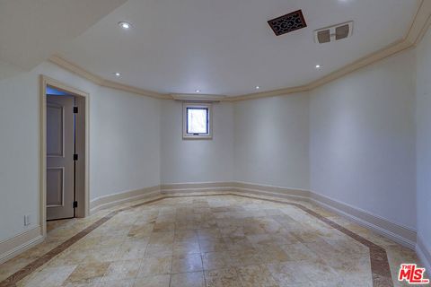 Tiny photo for 209 S Anita Avenue, Los Angeles, CA 90049 (MLS # 25575103)