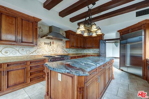 Tiny photo for 209 S Anita Avenue, Los Angeles, CA 90049 (MLS # 25575103)