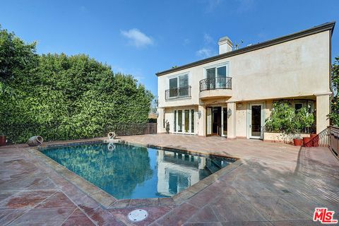 Tiny photo for 209 S Anita Avenue, Los Angeles, CA 90049 (MLS # 25575103)