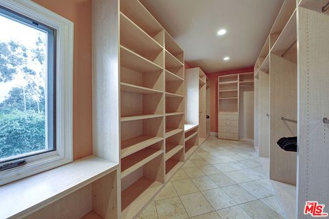 Tiny photo for 209 S Anita Avenue, Los Angeles, CA 90049 (MLS # 25575103)