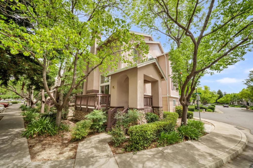 1295 KOI Terrace, Fremont CA 94536