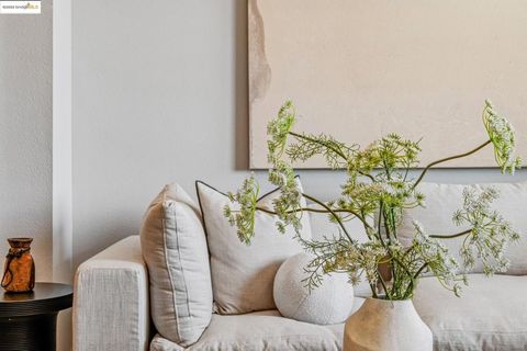 Photo of 2400 Adeline ST St #404, Oakland, CA 94607 (MLS # 41118054)