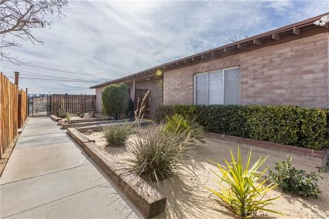 15521 4th Victorville CA 92395