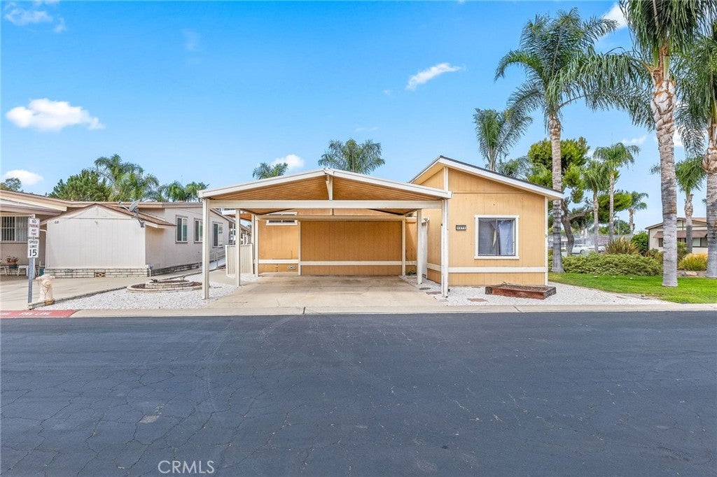 1371 Bishop