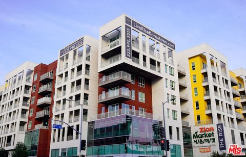 Photo of 750 S Oxford Avenue #483, Los Angeles, CA 90005 (MLS # 25629349)